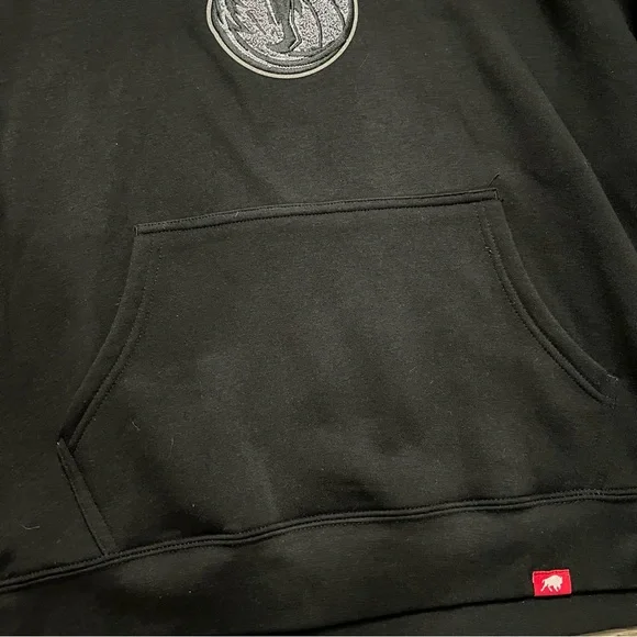 NWT Dallas Mavericks Black Hoodie size Large